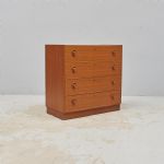 1432 5202 CHEST OF DRAWERS
